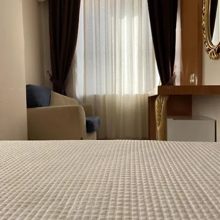 Hotel Derin
