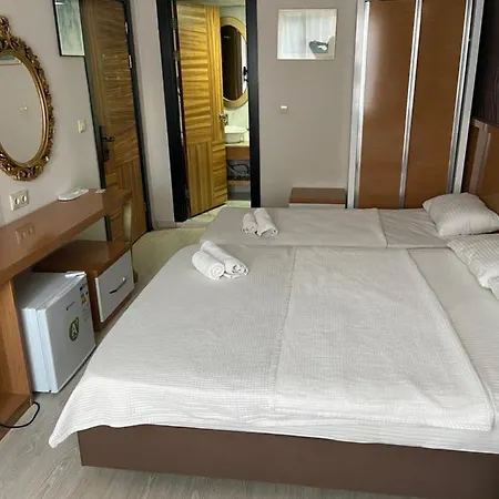 Derin Hotel