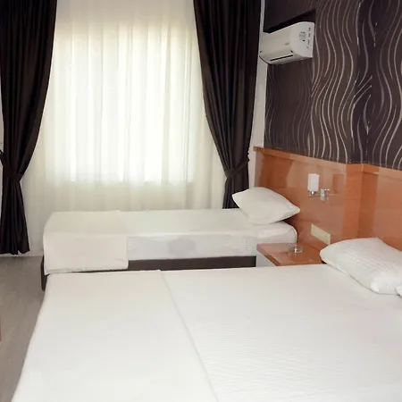 Hotel Derin 3*