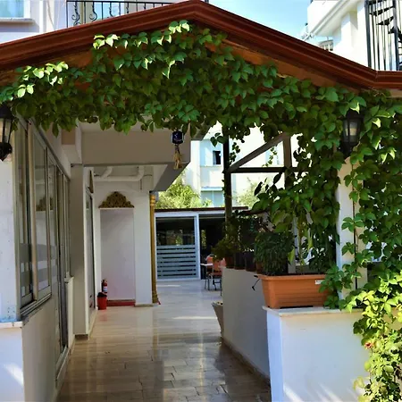 Hotel Derin 3*
